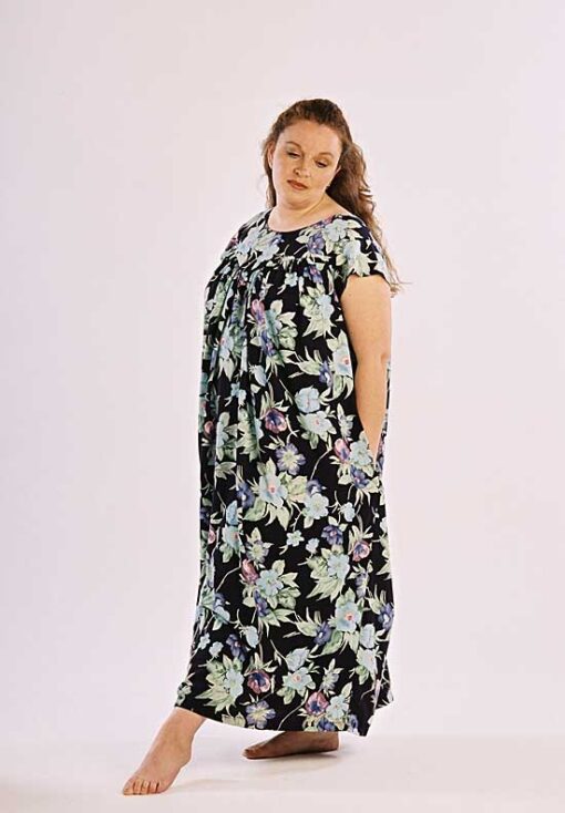 Model wearing beach dress in blue floral rayon made from Petite Plus Patterns 401 Nightgown PJs